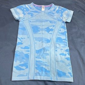 Ivivva Blue Camo Swiftly Small